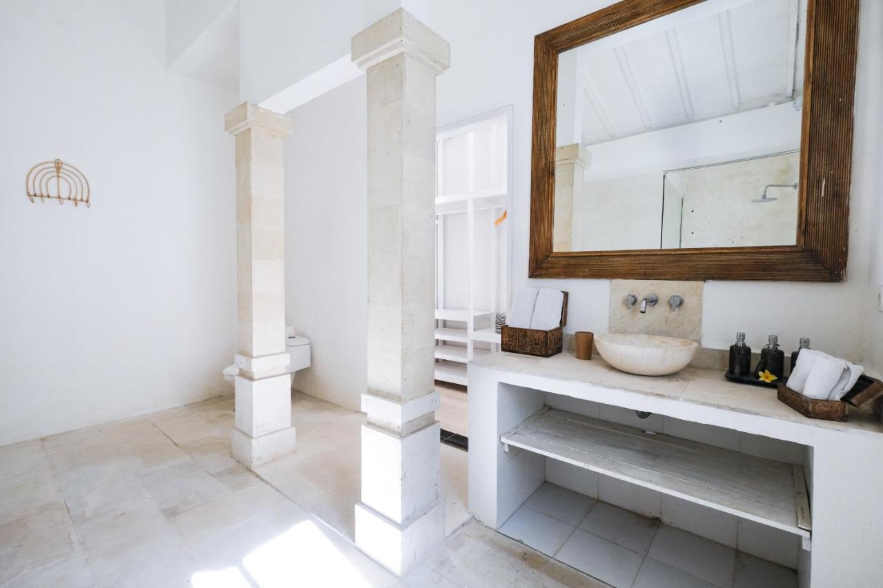 Villa Hally Bali 乌干沙 外观 照片